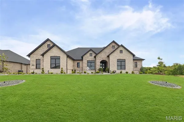 3824 Tanzanite TRL, Edwardsville, IL 62025