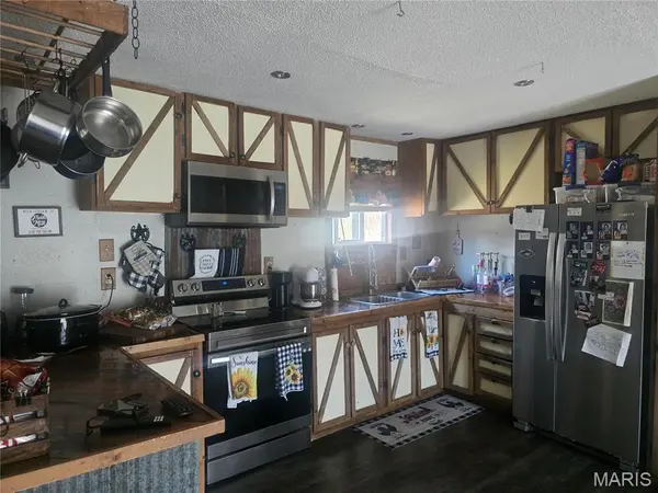 23672 Richland Road, Waynesville, MO 65583
