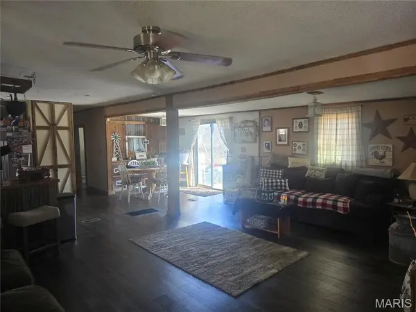23672 Richland Road, Waynesville, MO 65583