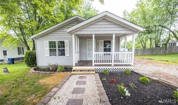 6 S Martin ST, Salem, MO 65560