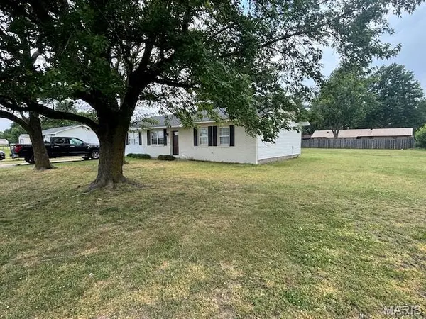 39665 Bernard RD, Malden, MO 63863
