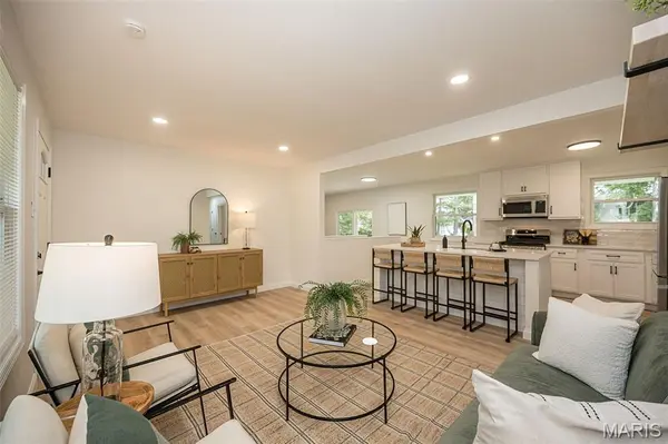 6272 Treeridge TRL, St Louis, MO 63129