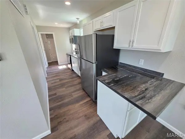 99 N 8th ST, Ste Genevieve, MO 63670