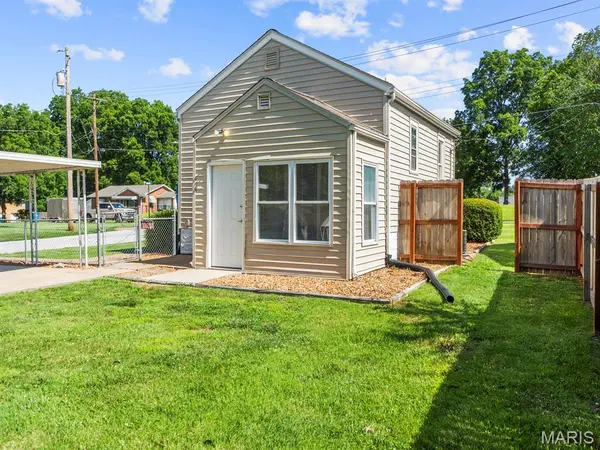 524 W Morgan ST, Swansea, IL 62226