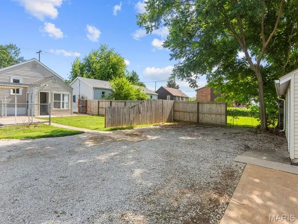 524 W Morgan ST, Swansea, IL 62226