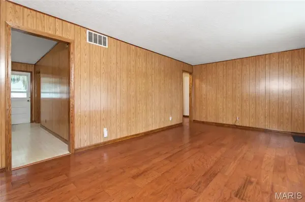 916 Sommerfield DR, Houston, MO 65483