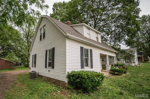 904 S Washington ST, Farmington, MO 63640