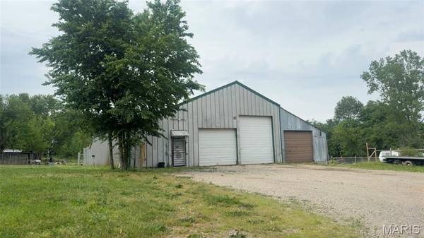 1429 Highway OO, Fredericktown, MO 63645