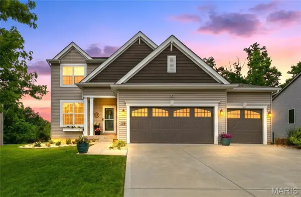209 Grayleaf CT,  Wentzville,  MO 63385