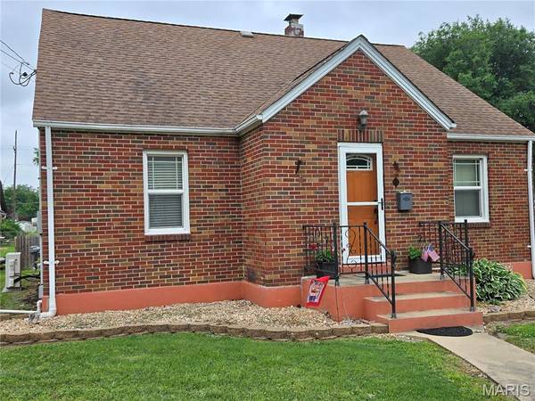 105 S Carleton ST, Farmington, MO 63640