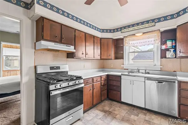 117 W Ferdon ST, Litchfield, IL 62056