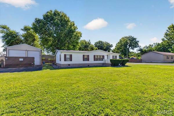 40 Godin AVE, East Carondelet, IL 62240