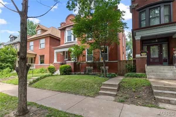 3635 Juniata ST, St Louis, MO 63116