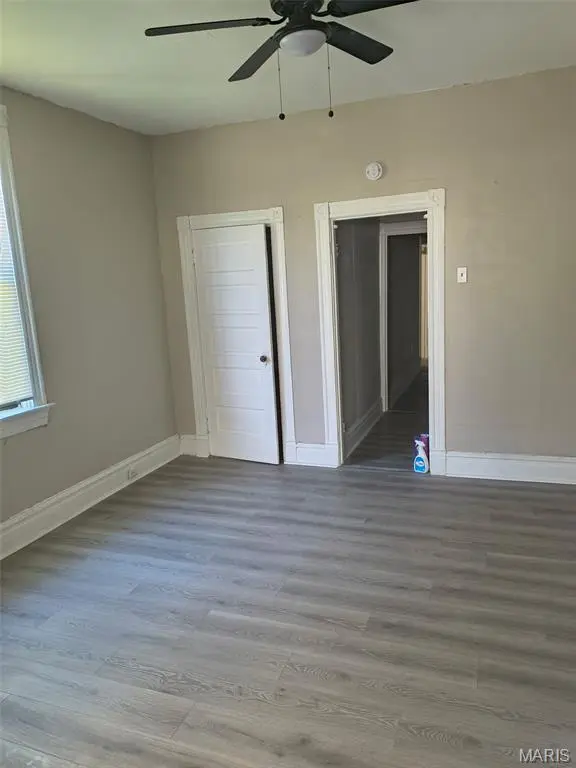 4028 E Grove ST, St Louis, MO 63107