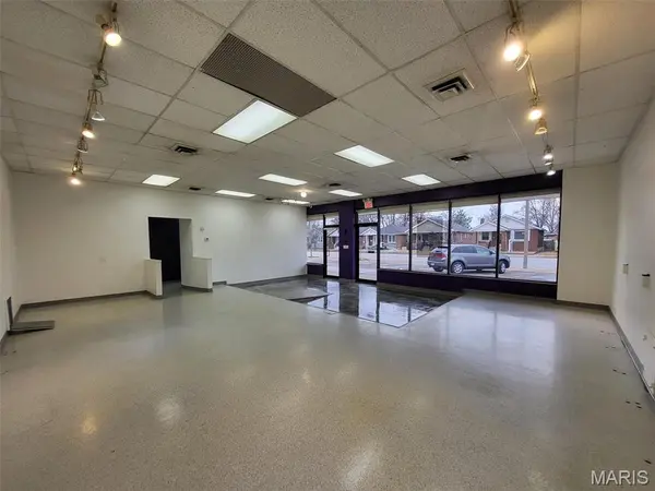 6002 Hampton AVE, St Louis, MO 63109