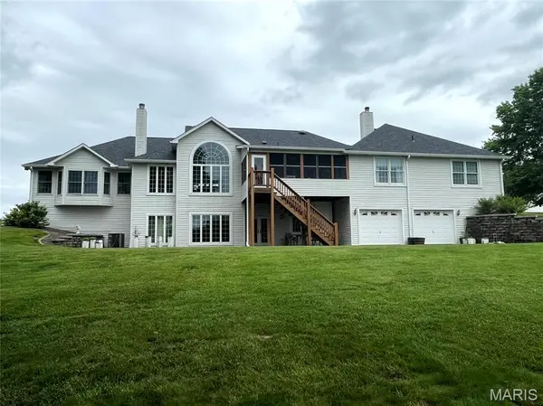 5 Woods Fort CT, Troy, MO 63379