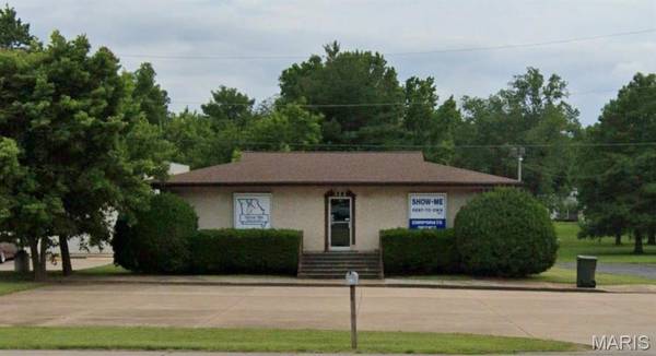 322 E Karsch BLVD, Farmington, MO 63640