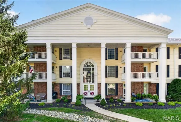 1530 Bedford Forge CT #11, Chesterfield, MO 63017