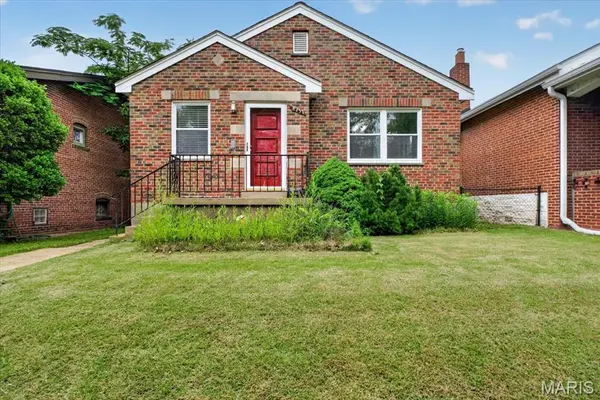 4131 Quincy ST, St Louis, MO 63116