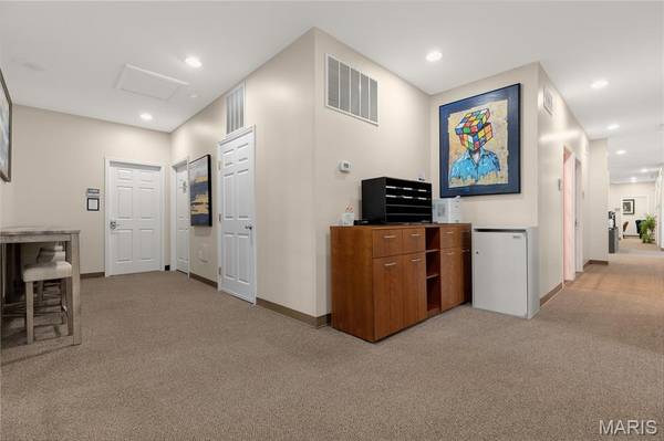 22 Richmond Center CT #8, St Peters, MO 63376