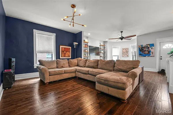 4629 Washington BLVD, St Louis, MO 63108