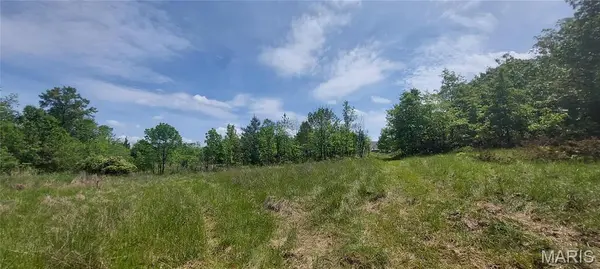 2827 Oberhelman RD, Foristell, MO 63348
