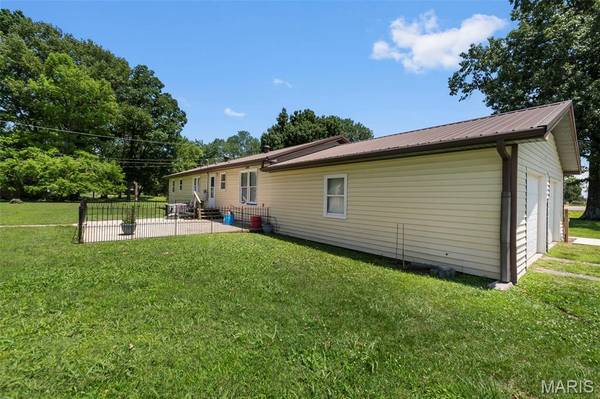 1610 State HWY W, Oran, MO 63771