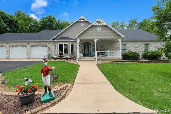 1520 Fenton Hills RD, Fenton, MO 63026