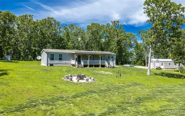 5963 Highway 17, Raymondville, MO 65468