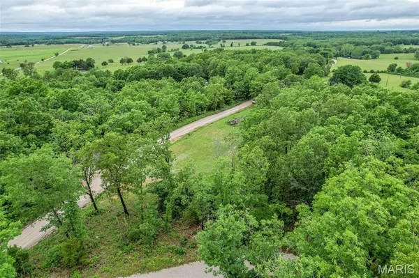 103 Handley RD, Conway, MO 65632