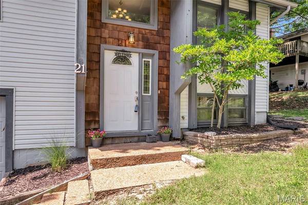 21 Muir ST, Eureka, MO 63025