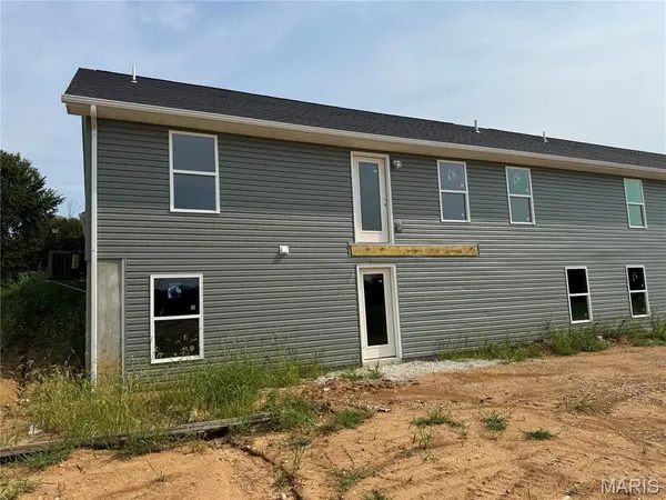 270 Railroad ST, Moscow Mills, MO 63362
