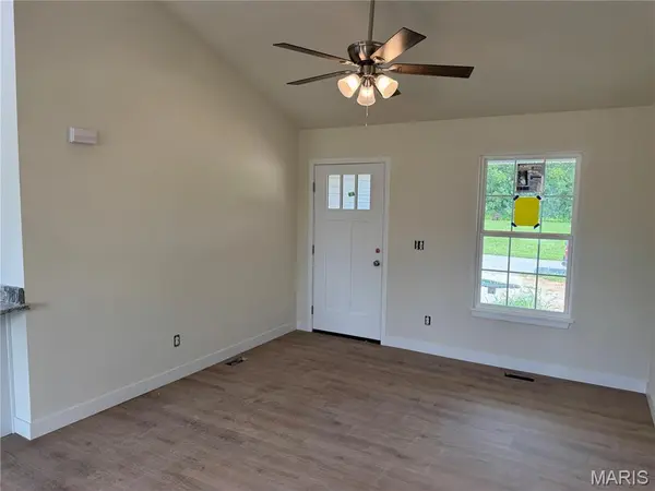 270 Railroad ST, Moscow Mills, MO 63362