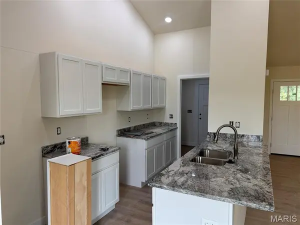 270 Railroad ST, Moscow Mills, MO 63362