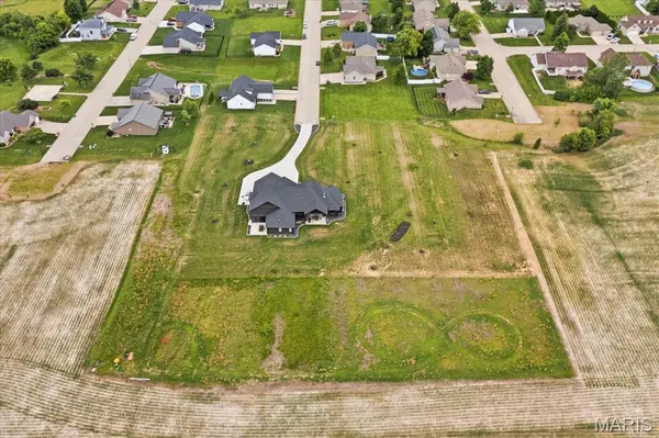 416 Briarfest DR, Millstadt, IL 62260