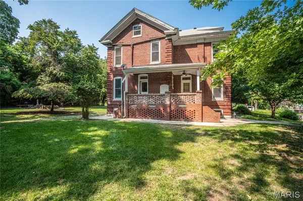 1215 Union ST, Alton, IL 62002