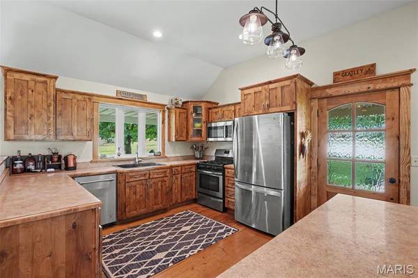2441 Old Mount Hope RD, Lonedell, MO 63060
