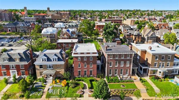 5257 Westminster PL, St Louis, MO 63108