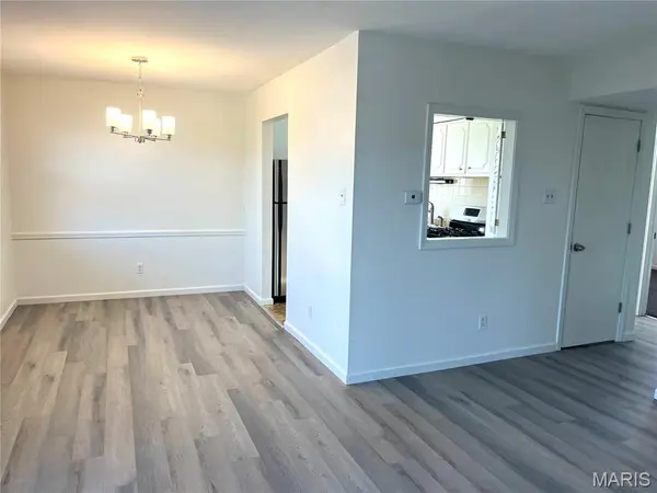 6954 Colonial Woods DR #80, Mehlville, MO 63129
