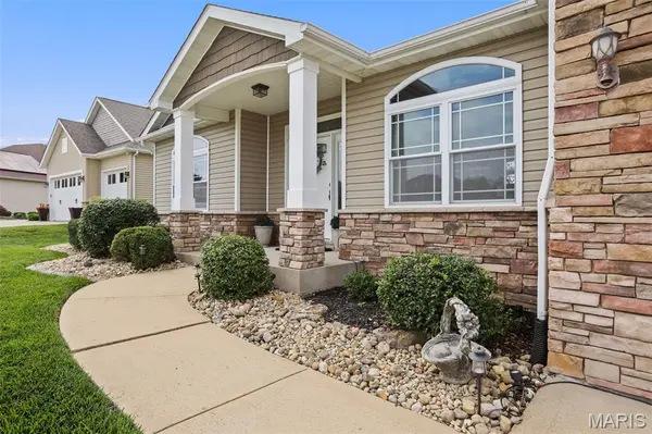 7348 Kindlewood DR, Edwardsville, IL 62025