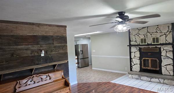 8524 Lake DR, Cedar Hill, MO 63016