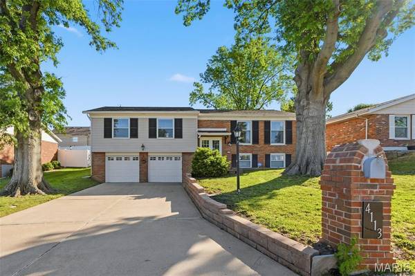 4113 Sunrise Way DR, St Louis, MO 63125