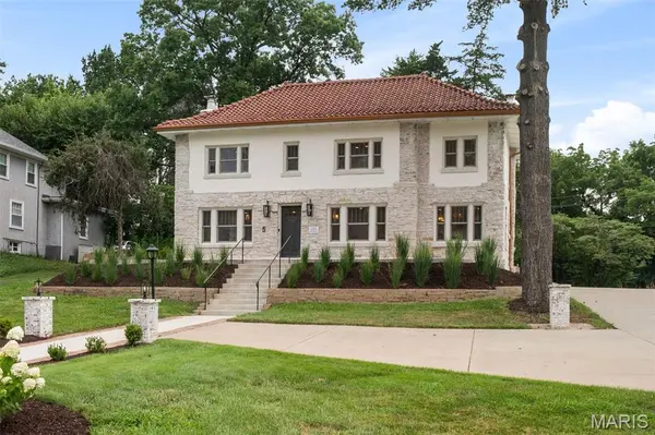 5 S Rock Hill RD, Webster Groves, MO 63119