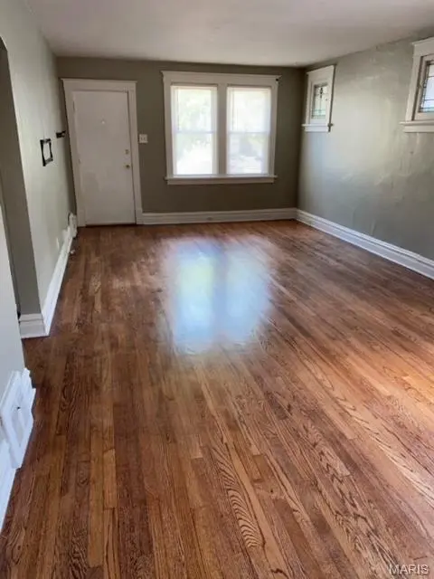 7602 Alicia AVE, St Louis, MO 63143