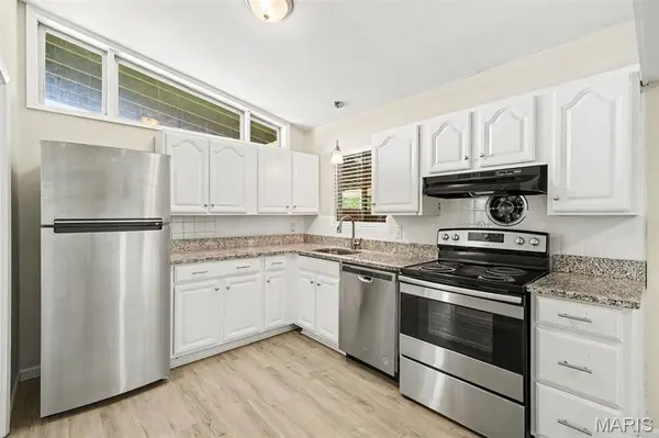 985 Belmont TER, Florissant, MO 63033