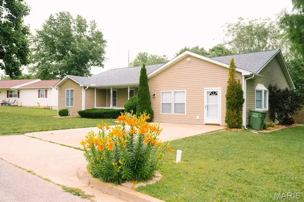2106 Chris CT, Rolla, MO 65401