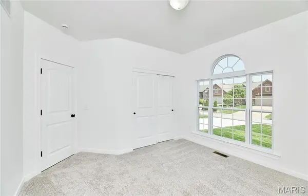 10 Canyon Creek CT, Moscow Mills, MO 63362