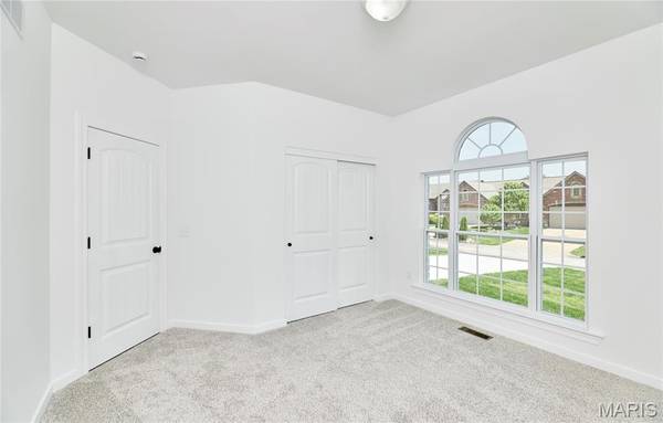 10 Canyon Creek CT, Moscow Mills, MO 63362