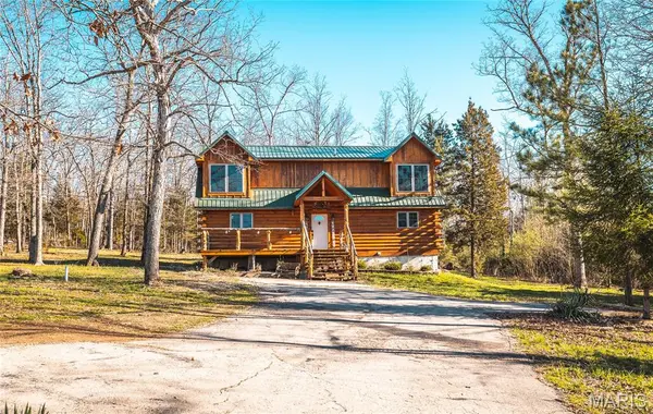 498 Cunningham RD, Cuba, MO 65453