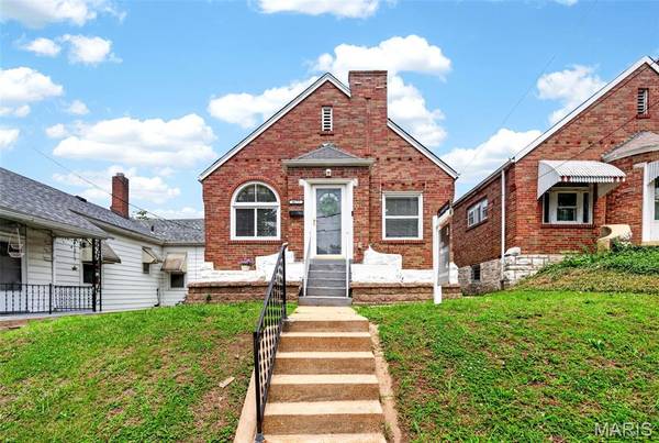 4177 Itaska ST, St Louis, MO 63116